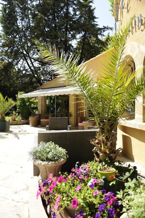 Auberge Bourrelly Cabries Exterior photo